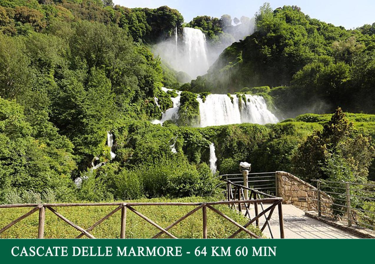 Agriturismo Sant'Angelo Holiday Farm Gualdo Cattaneo المظهر الخارجي الصورة
