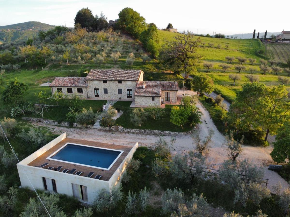 Agriturismo Sant'Angelo Holiday Farm Gualdo Cattaneo المظهر الخارجي الصورة
