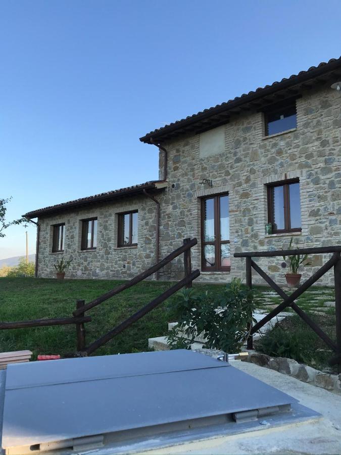 Agriturismo Sant'Angelo Holiday Farm Gualdo Cattaneo المظهر الخارجي الصورة